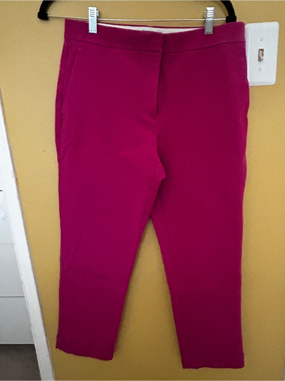 Ann Taylor Fuchsia Cropped Slim Pants